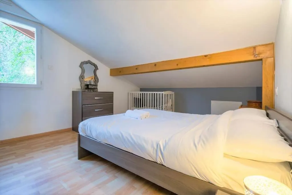Cabana & Panorama Lac Annecy -Parking & Terrasse Sevrier Apartment