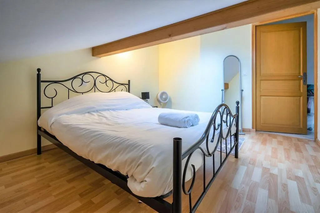 Cabana & Panorama Lac Annecy -Parking & Terrasse Sévrier Apartman